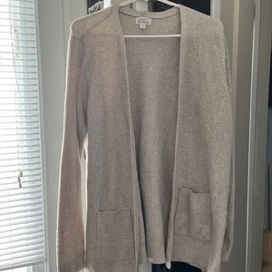 Comfy cardigan to wear for lounging or work! Worn once. Bought on Stitch Fix.